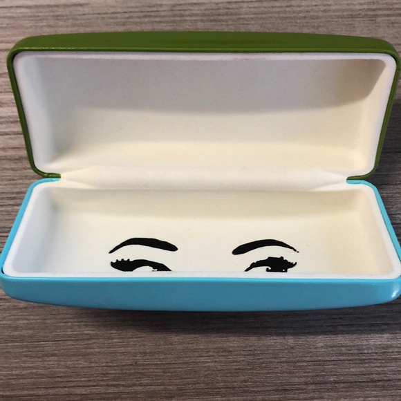 Kate Spade Sunglasses case - Picture 3 of 5